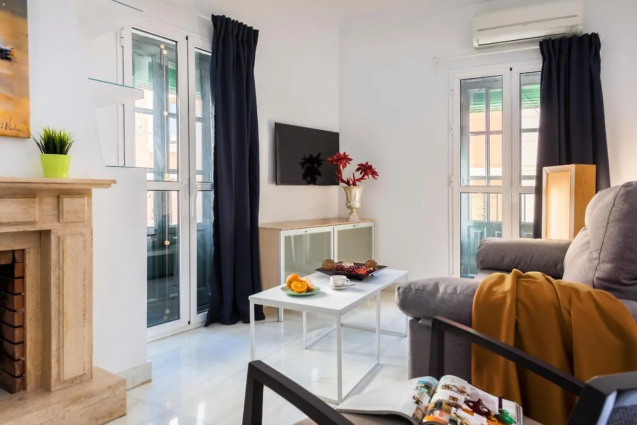 Lux Home - Sierpes Terrace Siviglia 0*,  Spagna