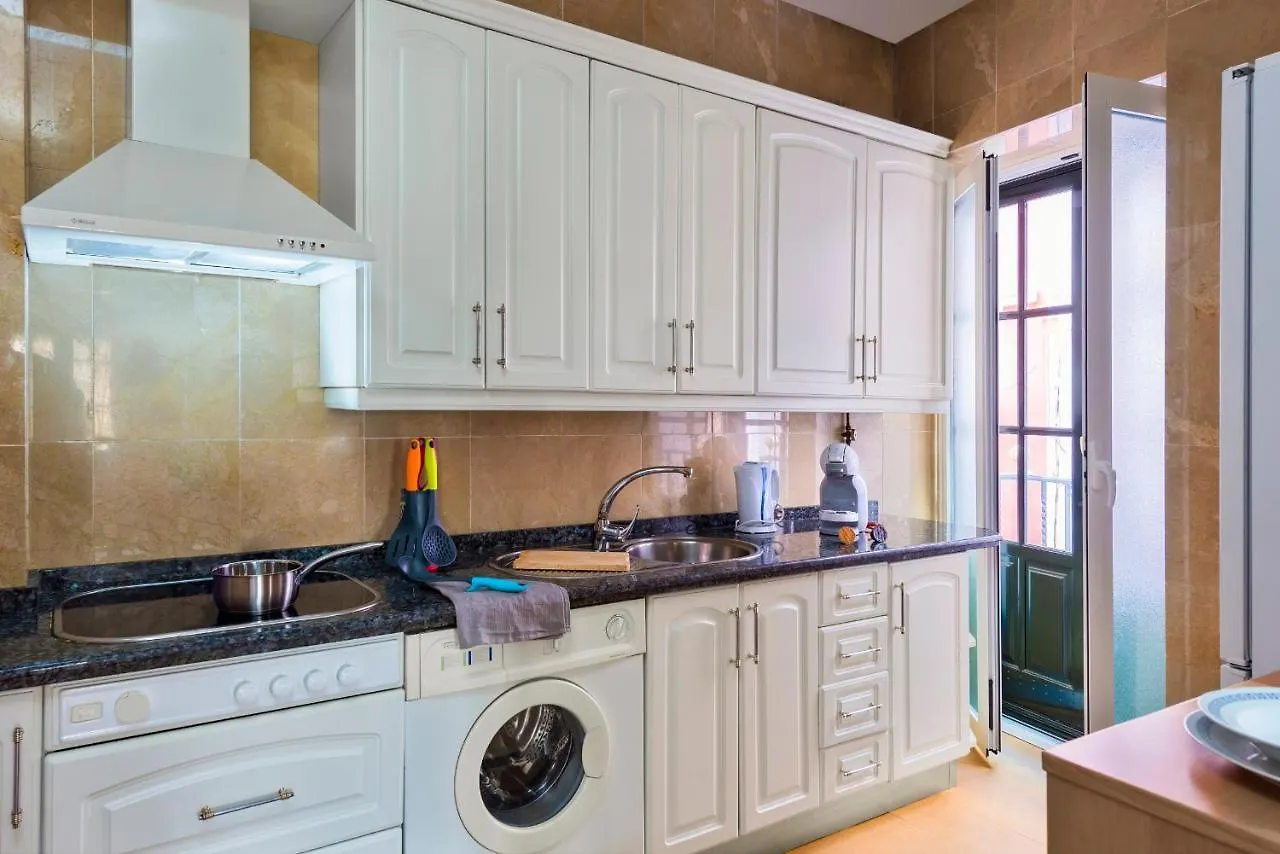 Lux Home - Sierpes Terrace Siviglia