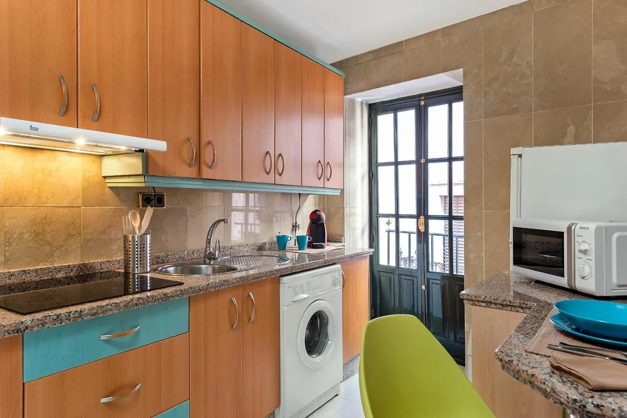 Lux Home - Sierpes Terrace Siviglia 0*,  Spagna